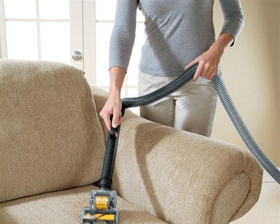 Как почистить мягкое кресло в домашних условиях
