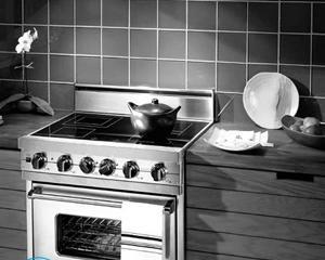 Как очистить плиту от нагара и жира в домашних условиях?