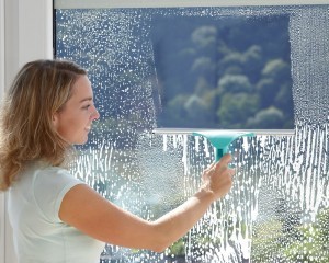 Вымыть окна в квартире