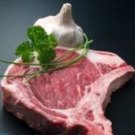 Как убрать запах с мяса?