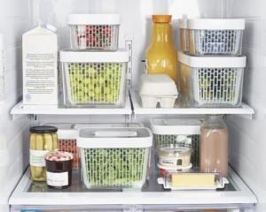 Как убрать неприятный запах из холодильника быстро?