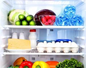 Чем помыть холодильник внутри, чтобы уничтожить запах?