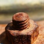 Как отстирать ржавчину с белой одежды в домашних условиях?