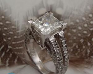 На какой руке носят кольцо замужние женщины?