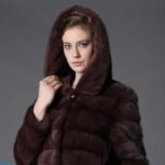 Как хранить норковую шубу в домашних условиях?