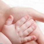 Облезает кожа на пальцах рук у ребенка