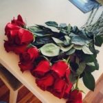 Что добавить в воду, чтобы розы дольше стояли?