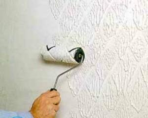 Декоративная покраска стен своими руками — необычные способы нанесения