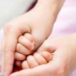 Чем отмыть фломастер с кожи ребенка?