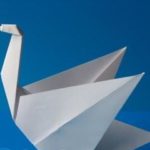 Как сделать из бумаги лебедя?