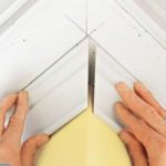 Как покрасить потолочный плинтус из пенопласта?