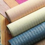 Как покрасить старые обои?