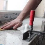Как снять подоконник с пластикового окна?