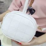 Как почистить светлую кожаную сумку в домашних условиях?