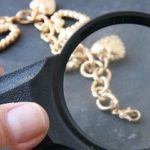Как проверить золото на подлинность в домашних условиях?