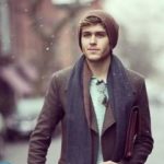 Как правильно ухаживать за мужским пальто?